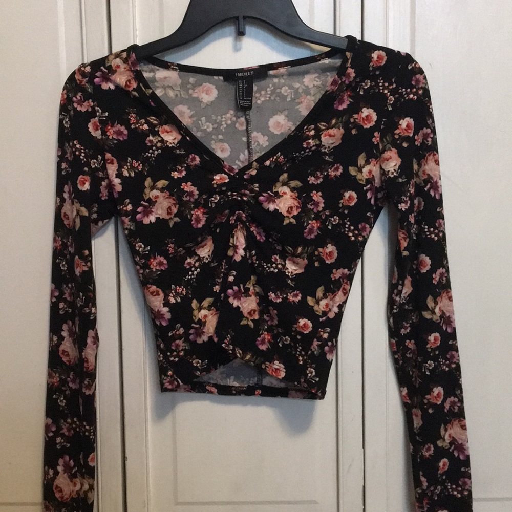 long sleeve crop top